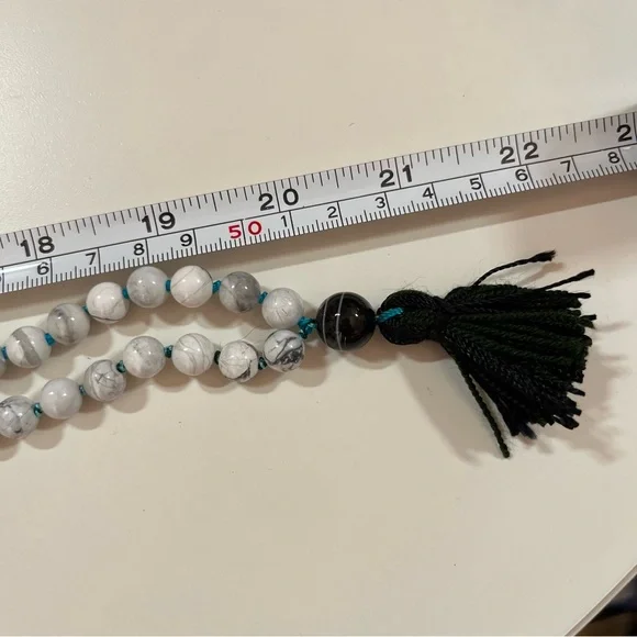 Vintage Y2K Boho Southwestern white howlite banded agate Long Mala Bead Necklace - Picture 12 of 16